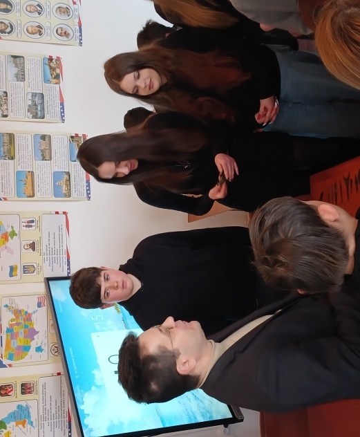  Кіцак В. М. в розмові з учнями